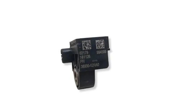 Suzuki Swift III Airbag deployment crash/impact sensor 3893052RA0