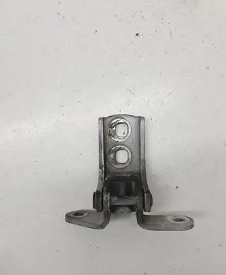 Opel Astra J Front door lower hinge 