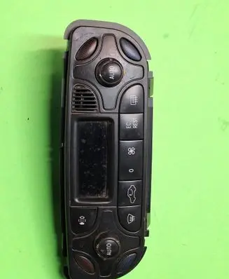 Mercedes-Benz C W203 Climate control unit 2038300585 9140010401