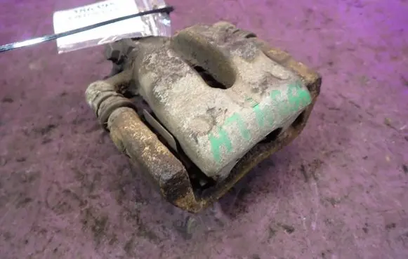 Opel Meriva A Rear brake caliper