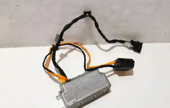 Volkswagen PASSAT B8 Voltage converter inverter 5Q0907155C