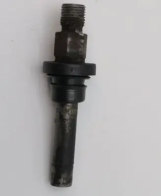 Mercedes-Benz 380 560SEC C126 Fuel injector 0437502035 014