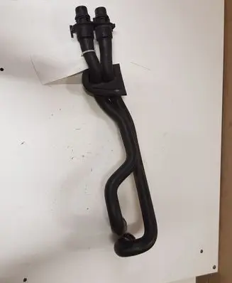 Volvo V60 Engine coolant pipe/hose S4000220