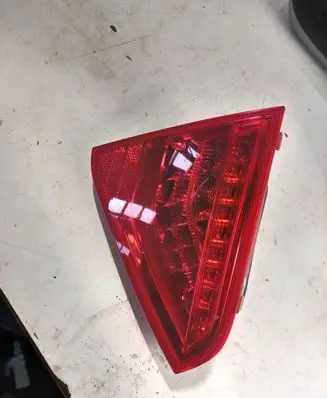 Audi A5 8T 8F Tailgate rear/tail lights 8T0945093D 21200107