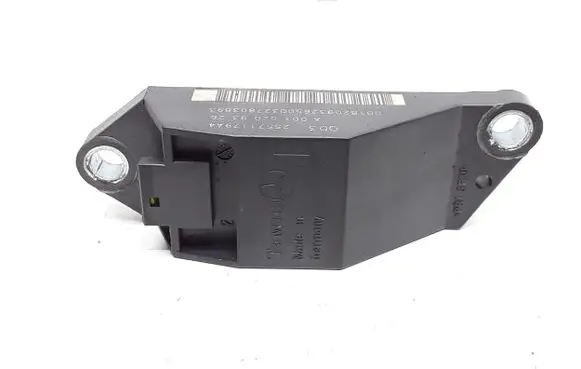 Mercedes-Benz E W211 Airbag deployment crash/impact sensor A0018209326