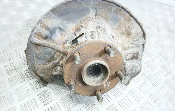 Toyota Corolla Verso AR10 Front wheel hub spindle knuckle
