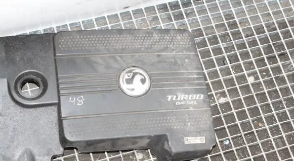 Opel Antara Engine cover (trim) 25184813