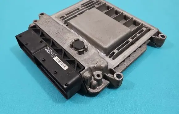 Hyundai i30 Engine control unit/module ECU 39112-2B102 IMPRK1510359