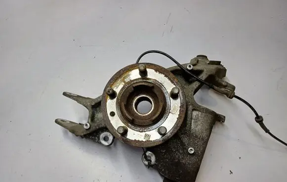Land Rover Discovery 5 Rear wheel hub CPLA5A970AB