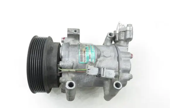 Renault Modus Air conditioning (A/C) compressor (pump) 8200357173