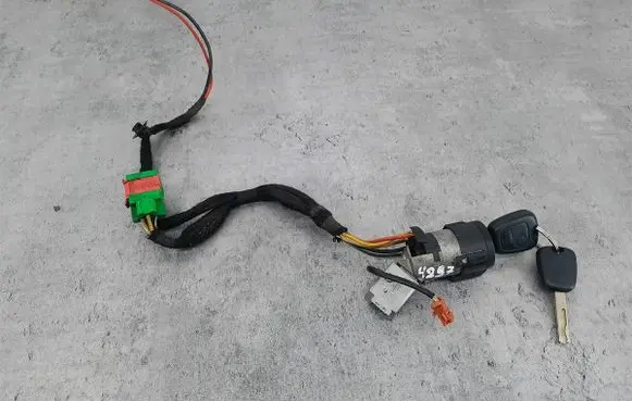 Peugeot 307 Ignition lock 