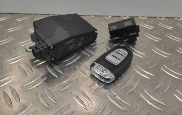 Audi A7 S7 4G Engine ECU kit and lock set 4H0905852B 0044 10105020