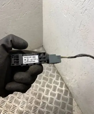 Chrysler Grand Voyager IV Airbag deployment crash/impact sensor 04727261AD 0072201595