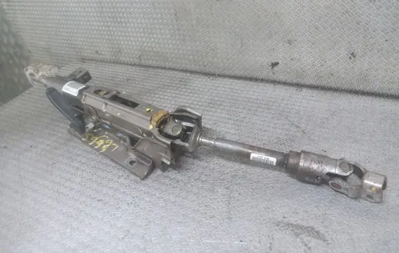 Steering wheel axle set