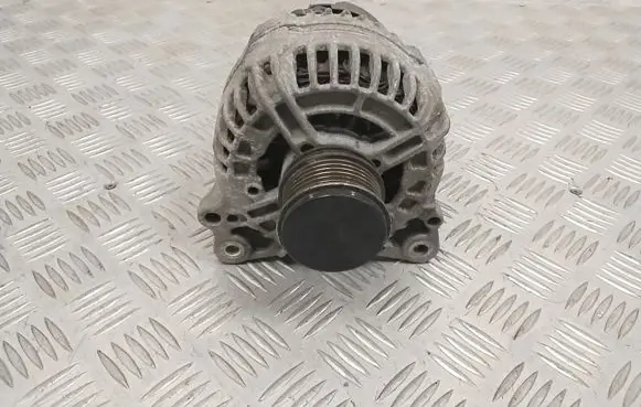 Volkswagen PASSAT B6 Generator/alternator 06F903023F