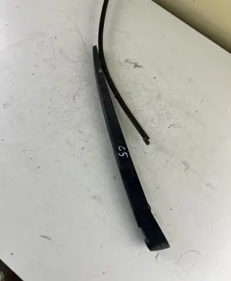 Citroen C5 Rear wiper blade arm