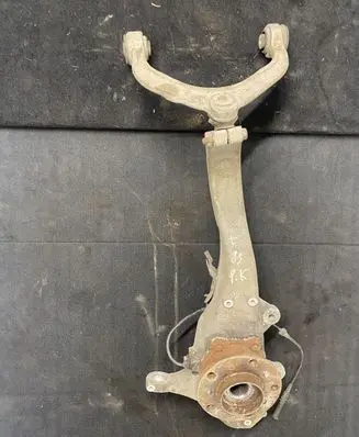 BMW X5 F15 Front wheel hub 6769869