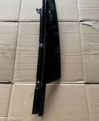 Volvo S90, V90 Front door trim (molding) 31378623