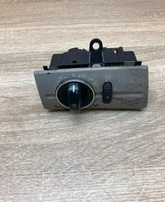 Mercedes-Benz E W211 Light switch 2115450904 04056028