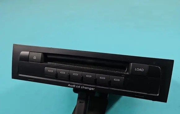 Audi Q7 4L CD/DVD changer 4L0910110B IMPRK1547672