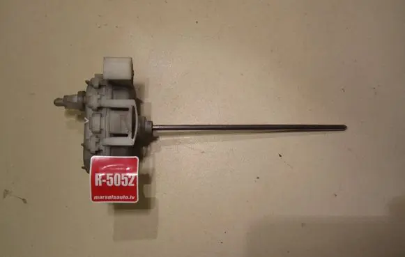 Audi A4 S4 B5 8D Central locking vacuum pump 8D0862153