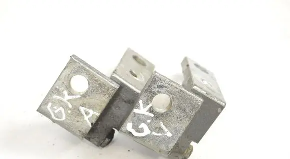 Alfa Romeo 159 Rear door lower hinge