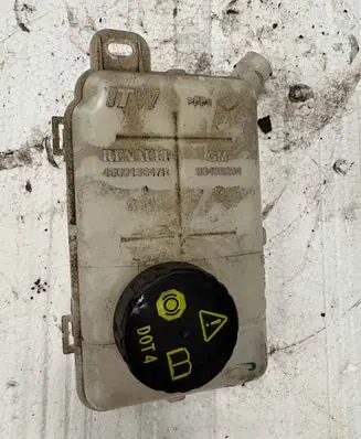 Renault Trafic III (X82) Brake fluid reservoir 460913647R 93459234