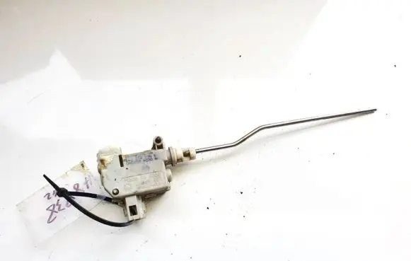 Volkswagen Golf VI Central locking motor 