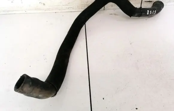 Volvo V70 Engine coolant pipe/hose