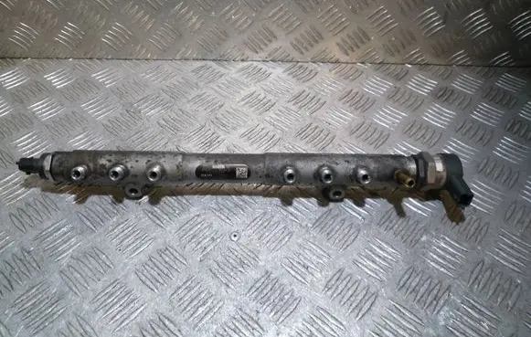 Volvo V50 Fuel main line pipe 0445215023 001124L2 31259011