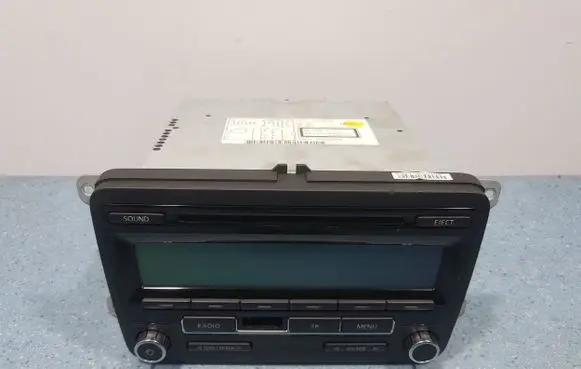 Seat Leon (1P) Radio/GPS head unit trim 5p0035186