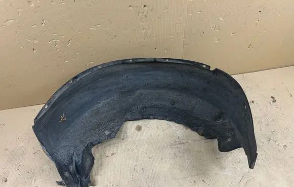 BMW X5 E53 Rear arch fender liner splash guards 8403059