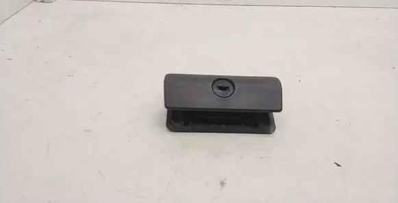 BMW 5 E39 Glove box handle