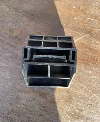 BMW 5 E60 E61 Radiator mount bracket 7542517 10808612