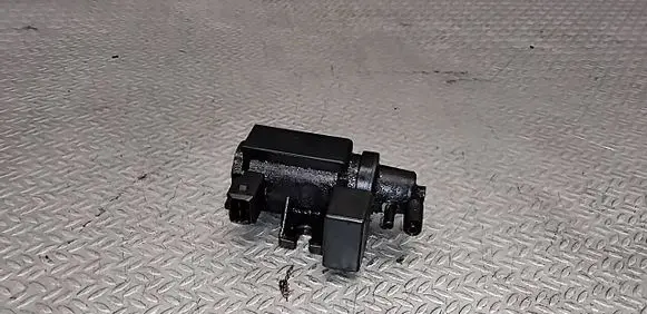 BMW 5 E60 E61 Turbo solenoid valve 70057900 7796634