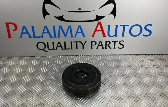 Opel Zafira C Crankshaft pulley 55491638