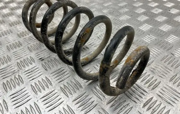 Toyota Prius+ (ZVW40) Rear coil spring 