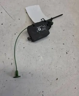 BMW 7 E65 E66 Fuel tank cap lock motor 67116923972