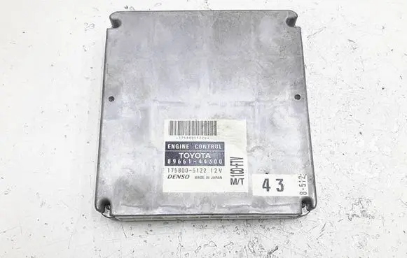 Toyota Avensis Verso Engine control unit/module 8966144300 1758005122
