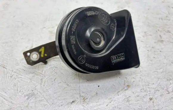Volvo S80 Horn signal 08635072