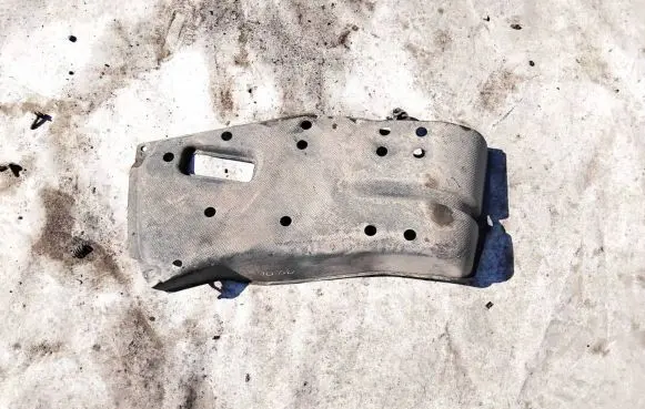 Engine splash shield/under tray