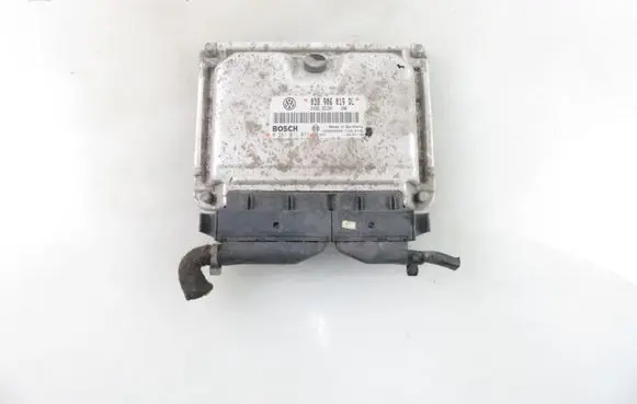 Skoda Octavia Mk1 (1U) Engine control unit/module 0281011077 038906019DL