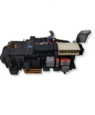 Mercedes-Benz C W204 Central body control module 5DK00922553 2045458401