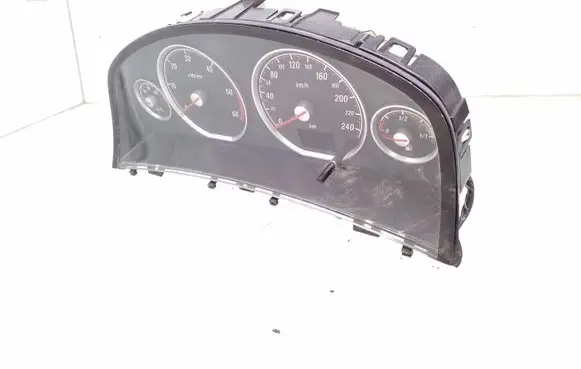 Opel Signum Speedometer (instrument cluster) 13193055