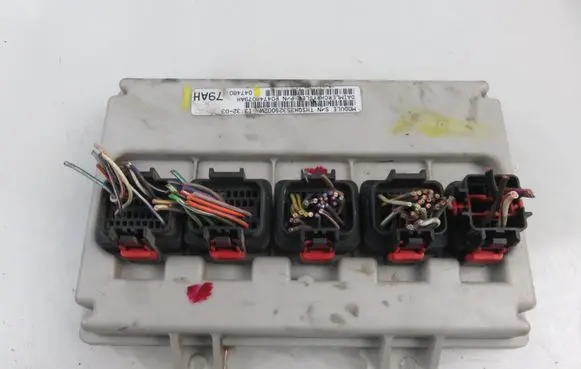 Chrysler Voyager Central body control module 04748079AH