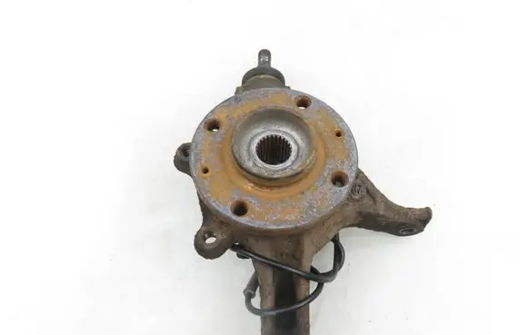 Peugeot 308 Front wheel hub spindle knuckle 