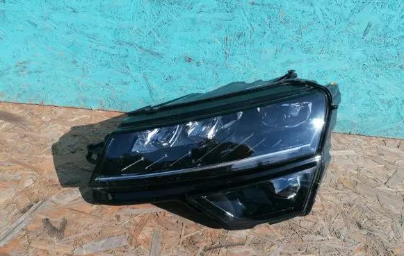 Skoda Karoq Headlight/headlamp