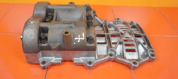 Chrysler Voyager Camshaft holder 19XZ6