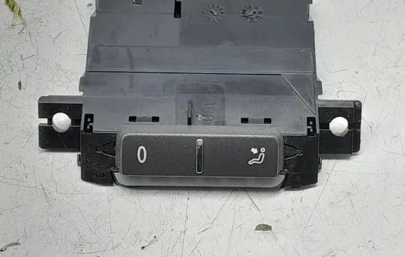Interior fan control switch