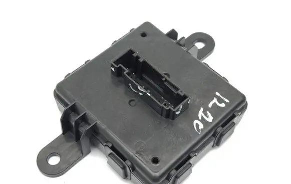 Skoda Octavia Mk4 Keyless (KESSY) go control unit/module 5WA959436P AA100725